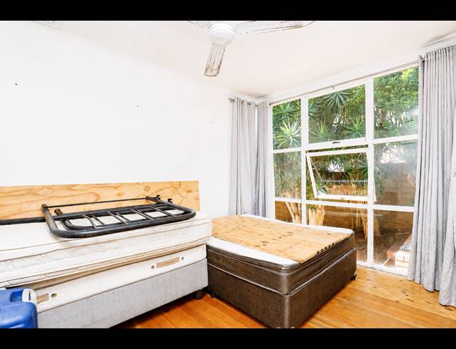5 BEDROOM HOUSE FOR SALE IN GLENWOOD